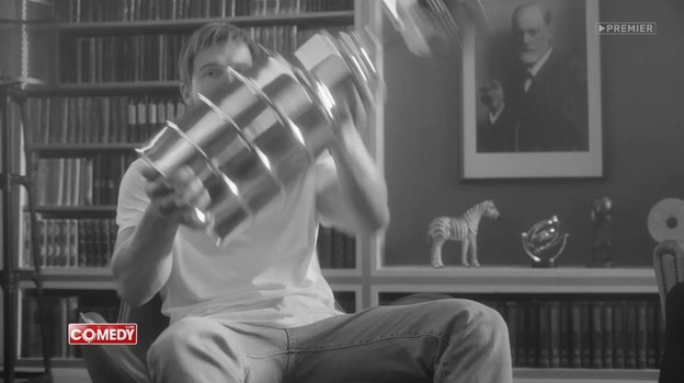 Александр Овечкин в клипе шоу Comedy Club. Александр Овечкин в клипе шоу Comedy Club.