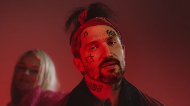 Александр Овечкин в клипе шоу Comedy Club. Александр Овечкин в клипе шоу Comedy Club.