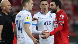 «Спартак» — «Динамо»: массовую стычку устроили Захарян, Жиго и... Карасев. Как работали арбитры в московском дерби?