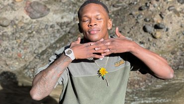 Исраэль Адесанья.