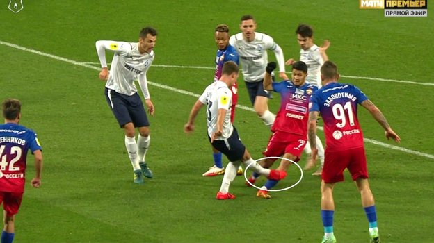 Эпизод матча 12-го тура Тинькофф чемпионата России ЦСКА — «Крылья Советов». Эпизод матча 12-го тура Тинькофф чемпионата России ЦСКА — «Крылья Советов».