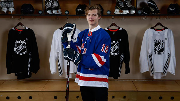 Виталий Кравцов. Фото nhl.com Виталий Кравцов. Фото nhl.com