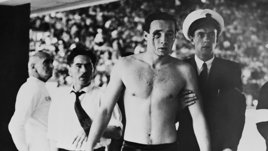 «Болельщики подбегали к бассейну и плевали в воду». Каким был самый дикий матч в истории водного поло