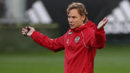 «Мы не рассматривали Дзюбу. Выходов на замену недостаточно». Карпин — о составе сборной, состоянии Смолова и вызове Сергеева