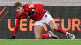 Соболев сделал дубль в ворота Шмейхеля, но для Карпина он — не игрок сборной. Супермотивация для форварда «Спартака» в Лестере