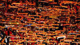 «Галатасарай» сыграет с «Локомотивом» при полных трибунах, несмотря на запрет. Президент клуба пошел против федерации