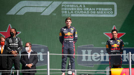 Почти идеальная гонка «Ред Булл» в Мексике. Ферстаппен победил, Перес — на подиуме