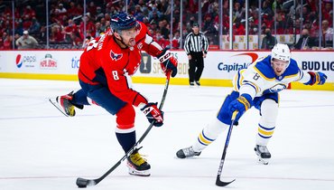 Александр Овечкин в матче против «Баффало».