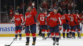 Теперь впереди Овечкина по голам только три легенды. А еще он отметил очередной юбилей