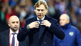 У сборной России море проблем: травмы, привозы защитников и незабивные форварды. Как Карпин будет с этим справляться?