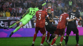 Россия против Хорватии: болотный футбол, невероятный Сафонов и нелепый автогол