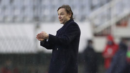 «Не уверен, смогу ли психологически подготовить сборную к стыкам». Карпин — о мыслях об уходе и возвращении Дзюбы