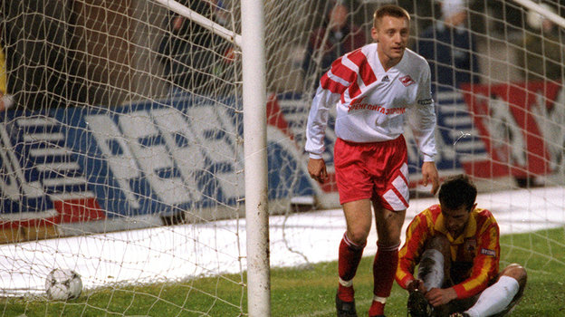 16 ноября 1996 года. Санкт-Петербург. «Спартак» — «Алания» — 2:1. Фото Григорий Филиппов, - 16 ноября 1996 года. Санкт-Петербург. «Спартак» — «Алания» — 2:1. Фото Григорий Филиппов, -