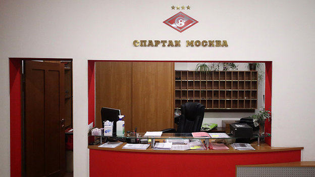 База в Тарасовке. Фото Федор Успенский, «СЭ» / Canon EOS-1D X Mark II База в Тарасовке. Фото Федор Успенский, «СЭ» / Canon EOS-1D X Mark II