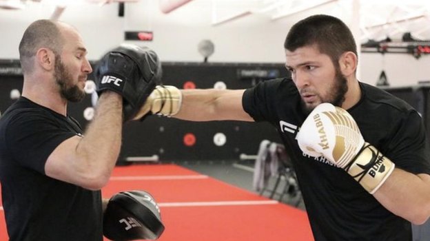 Хабиб Нурмагомедов (справа). Фото Instagram Хабиб Нурмагомедов (справа). Фото Instagram