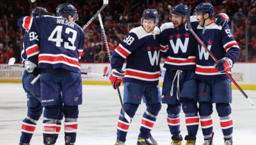 Александр Овечкин празднует заброшенную шайбу в ворота «Флориды».