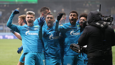 12 декабря. Москва. «Динамо» — «Зенит» — 1:1. Питерская команда ушла на зимний перерыв лидером РПЛ.