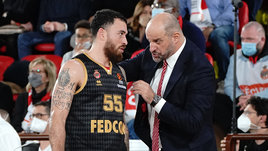 Джеймс вновь в центре скандала. В «Монако» решили уволить тренера, который не нашел общего языка с американцем