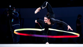 Крамаренко показала новые программы — пока на тренировке. «Небесная грация» набирает ход