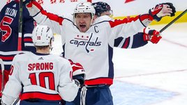 Овечкин продолжает погоню за Ягром! Он много бросал, но забил только в пустые ворота