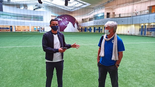 Бора Милутинович (справа) и директор по спорту «Эспайр» Тим Кэйхилл. Бора Милутинович (справа) и директор по спорту «Эспайр» Тим Кэйхилл.