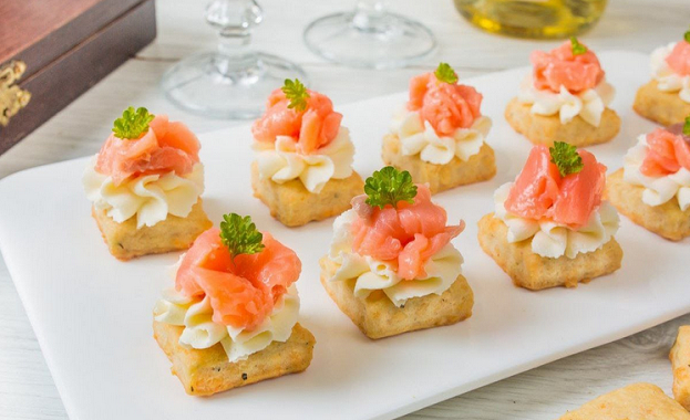 Лучшие закуски для компании на Новый год. Фото vkusnyblog.ru Лучшие закуски для компании на Новый год. Фото vkusnyblog.ru