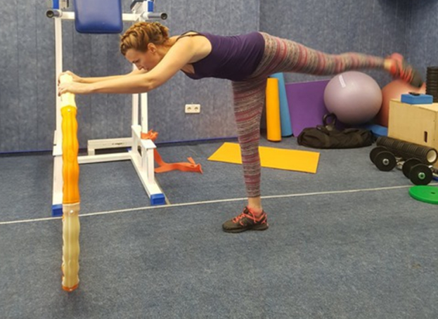 Упражнения с обручем. Упражнения с обручем.