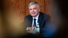 Шишкарев остается во главе ФГР. И снова нацеливает женскую сборную на олимпийский пьедестал