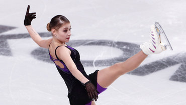 Тутберидзе считает,  что Косторная могла попробовать кататься с травмой