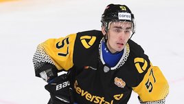 Защитник выступал в СКА, ЦСКА и сборной, а сейчас поедет в худшую команду КХЛ. Как так вышло?
