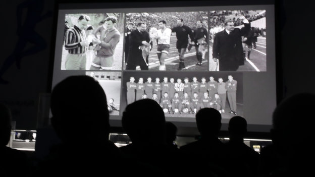 Показ фильма «Легенды будущего». Фото Александр Федоров, «СЭ» / Canon EOS-1D X Mark II Показ фильма «Легенды будущего». Фото Александр Федоров, «СЭ» / Canon EOS-1D X Mark II