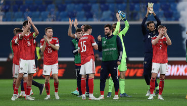 Футболисты сборной России.