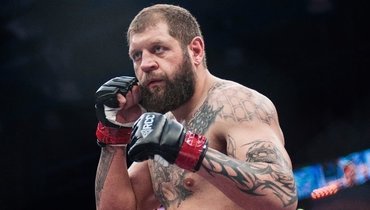 Александр Емельяненко.