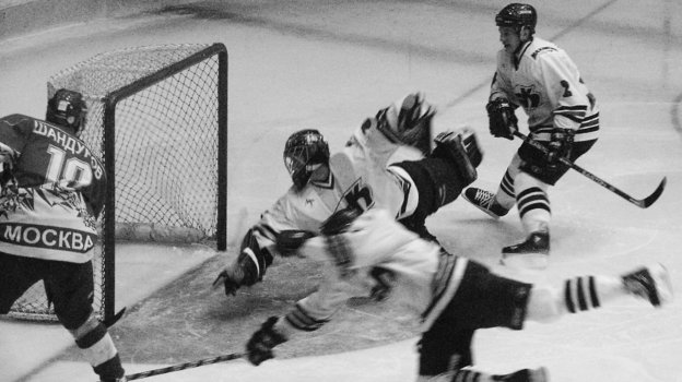 «Кристалл» Саратов. Фото Николай Титов «Кристалл» Саратов. Фото Николай Титов