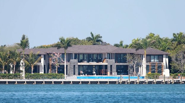 Особняк Анны Курниковой и Энрике Иглесиаса. Фото enriqueiglesias.com Особняк Анны Курниковой и Энрике Иглесиаса. Фото enriqueiglesias.com