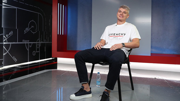 Андрей Мостовой в редакции «СЭ». Фото Александр Федоров, «СЭ» / Canon EOS-1D X Mark II Андрей Мостовой в редакции «СЭ». Фото Александр Федоров, «СЭ» / Canon EOS-1D X Mark II