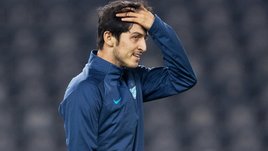 Внезапный скандал с трансфером Азмуна: «Зенит» требует у «Байера» 5 миллионов евро, игрока могут перевести во вторую команду