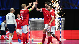 Россия начала с разгрома