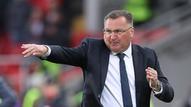 В стыке с Россией Польшей будет руководить тренер, который побеждал «Спартак» в Лиге Европы. А еще обещает вернуть в состав Шиманьски