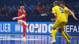 Украинцы приехали болеть против России, а не за своих. Репортаж с резонансного полуфинала Евро