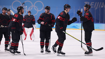 Хоккеисты сборной Канады.