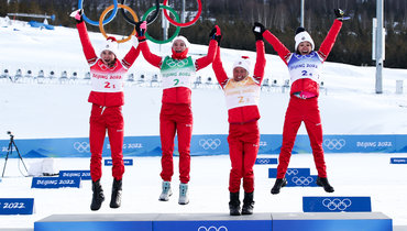 Юлия Ступак, Наталья Непряева, Татьяна Сорина и Вероника Степанова.