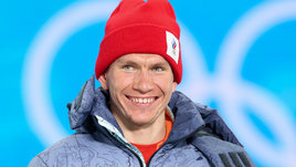 «Если бы спокойно относился к поражениям, золотой медали у меня бы не было». Большунов — о том, как вошел в историю