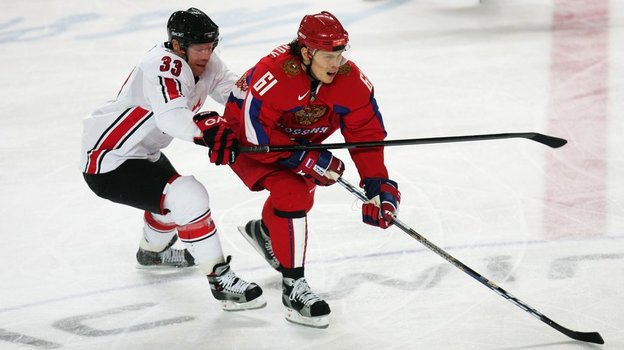 Олимпиада-2006. 1/4 финала. Россия — Канада — 2:0. Крис Дрейпер и Максим Афиногенов. Фото Getty Images Олимпиада-2006. 1/4 финала. Россия — Канада — 2:0. Крис Дрейпер и Максим Афиногенов. Фото Getty Images