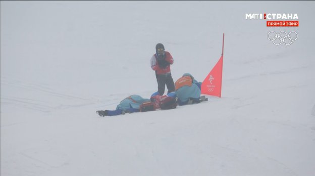 Итальянка Фантелли упала в 1/8 финала Олимпиады в ски-кроссе. Фото Скриншот эфира канала «Матч Страна» Итальянка Фантелли упала в 1/8 финала Олимпиады в ски-кроссе. Фото Скриншот эфира канала «Матч Страна»