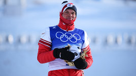 «Русские с детства привыкли к морозу и ветру. Европейцам в таких условиях сложнее». Лыжник Якимушкин — о серебре Олимпиады