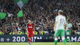 «Зенит» ждет испытание буйным стадионом «Бетиса»: здесь вырубали тренера бутылкой, а в раздевалку пускали слезоточивый газ