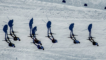 Лыжные гонки.