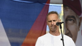 Гашек наехал на Овечкина и призвал выгнать русских из НХЛ. К счастью, до такого сумасшествия не дойдет