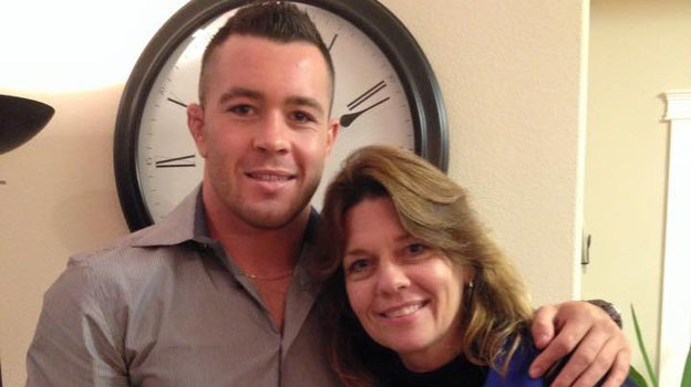 Колби со своей матерью Ноэль Ковингтон. Фото Facebook Колби со своей матерью Ноэль Ковингтон. Фото Facebook